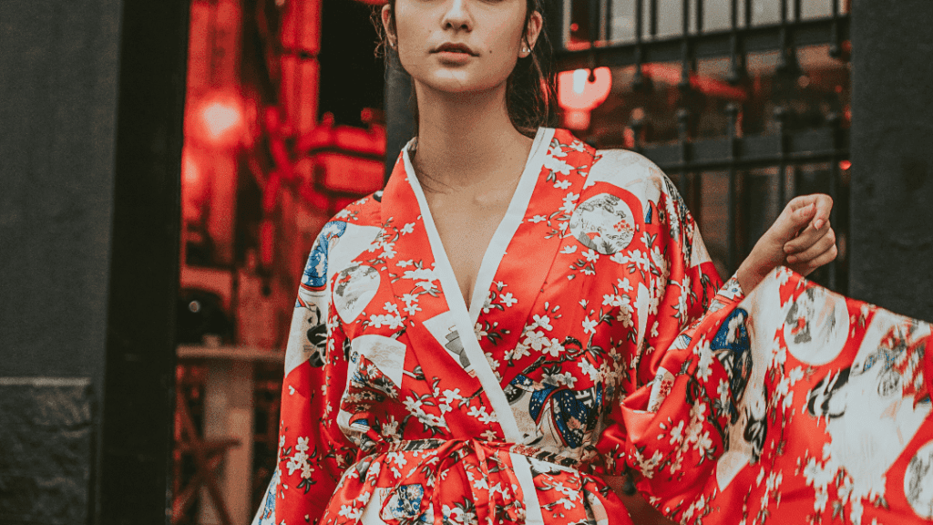 lady wearing kimono - expressing her personal fashion style 